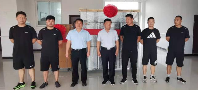 军民共进促发展，鱼水互助见真情